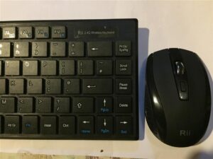 backend of wireless keyboard and wireless mouse